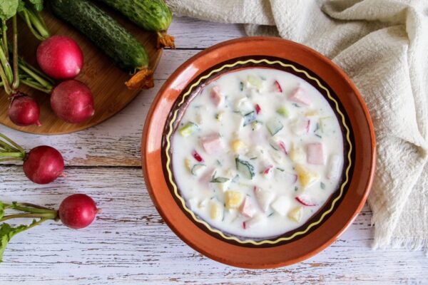Окрошка с редиской овощная